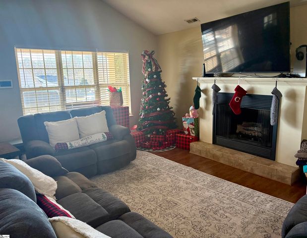 610 Fawn Branch Trail, Boiling Springs, SC 29316