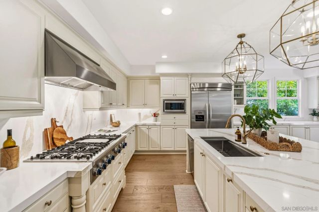 3228 Sitio Montecillo, Carlsbad, CA 92009