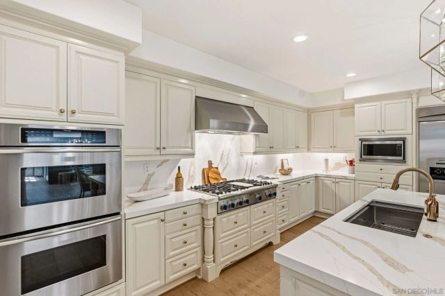 3228 Sitio Montecillo, Carlsbad, CA 92009