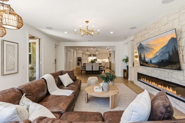 3228 Sitio Montecillo, Carlsbad, CA 92009