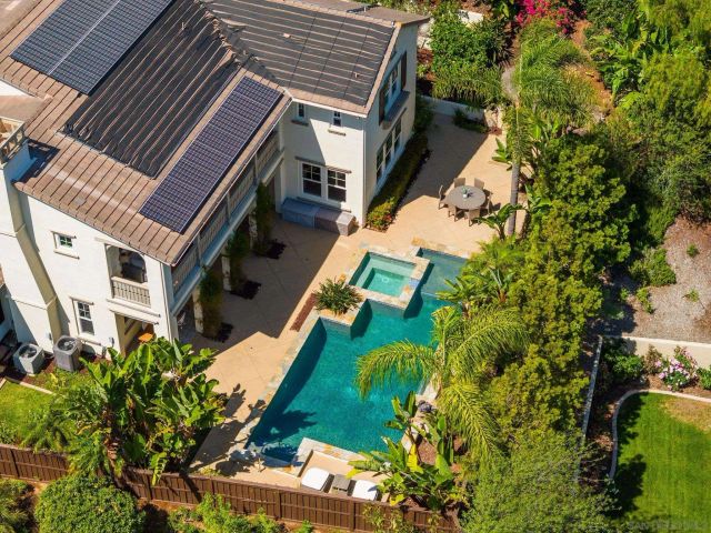 3228 Sitio Montecillo, Carlsbad, CA 92009