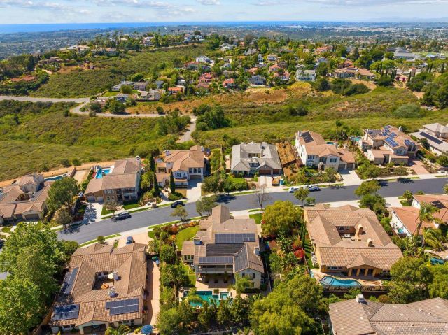 3228 Sitio Montecillo, Carlsbad, CA 92009