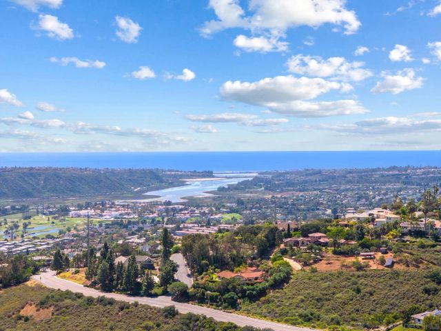 3228 Sitio Montecillo, Carlsbad, CA 92009