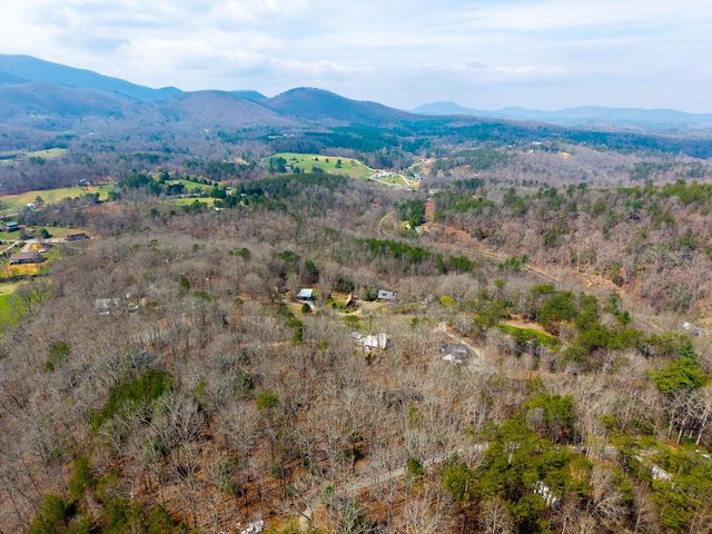 1721 Settlement Road, Young Harris, GA 30582