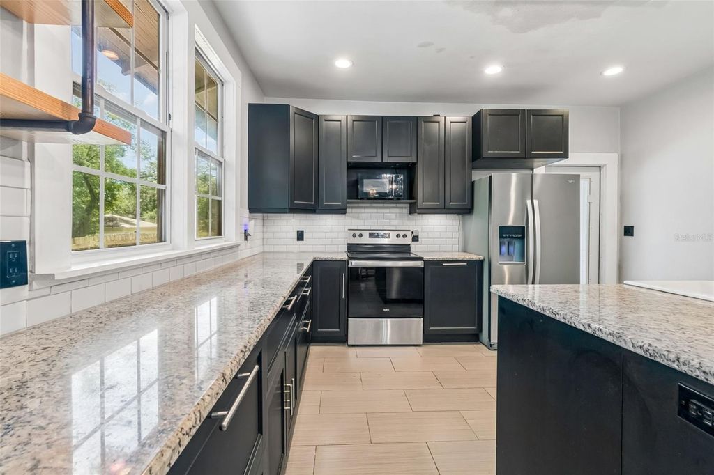 Image 11 of property listing at 1202 E LOUISIANA AVENUE, Tampa, FL 33603