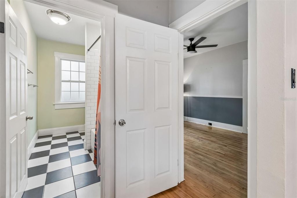 Image 15 of property listing at 1202 E LOUISIANA AVENUE, Tampa, FL 33603