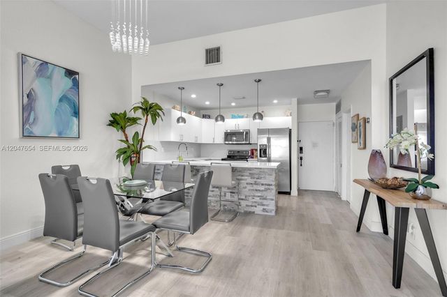 3725 S Ocean Drive PH03, Hollywood, FL 33019