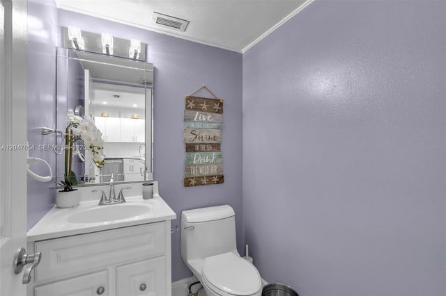 3725 S Ocean Drive PH03, Hollywood, FL 33019