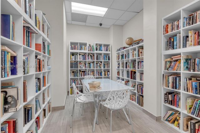 3725 S Ocean Drive PH03, Hollywood, FL 33019