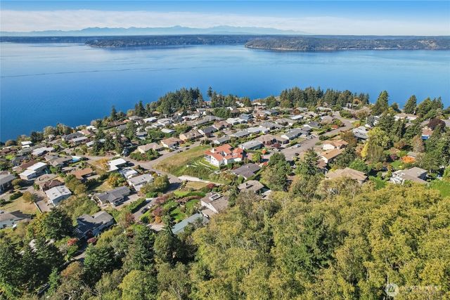6106 Panorama Drive NE, Tacoma, WA 98422