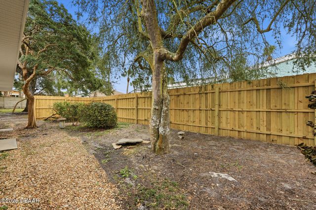 4607 Saxon Drive, New Smyrna Beach, FL 32169