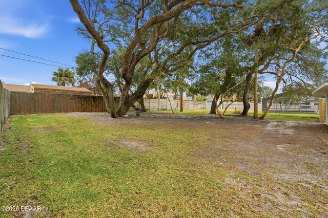 4607 Saxon Drive, New Smyrna Beach, FL 32169