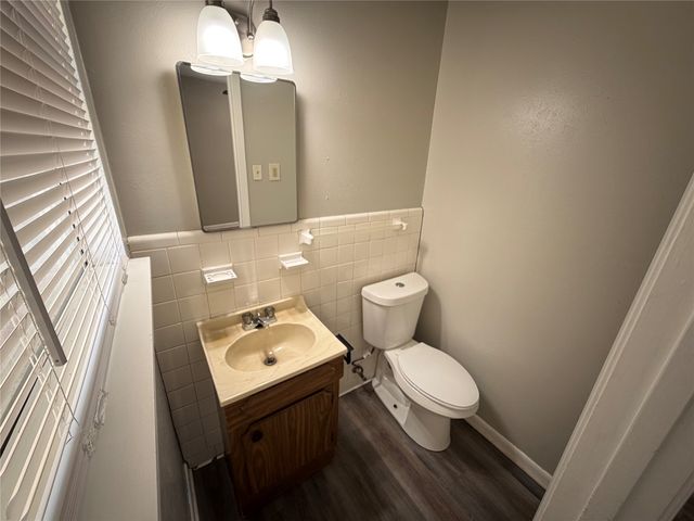 1902 Joslin Street, Cleburne, TX 76033