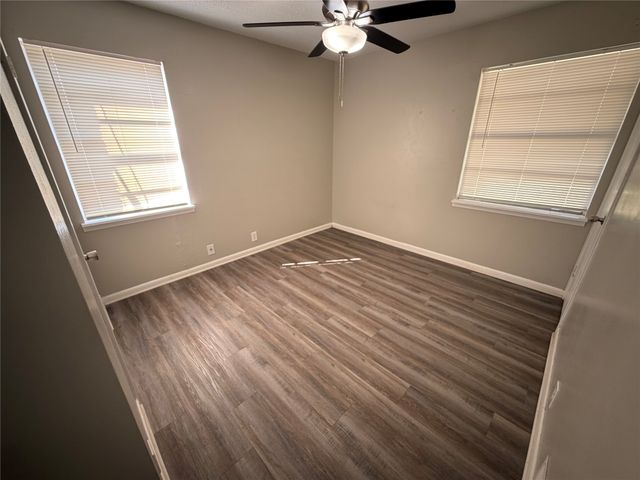 1902 Joslin Street, Cleburne, TX 76033