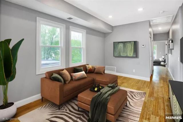 104A Yale Avenue, Jersey City, NJ 07304