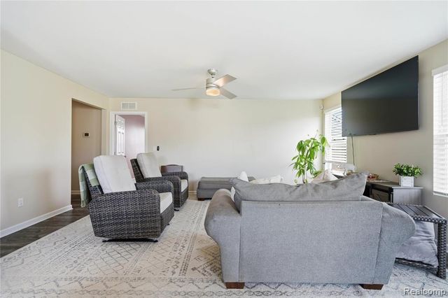6963 Sweet Water Drive, Ypsilanti, MI 48197