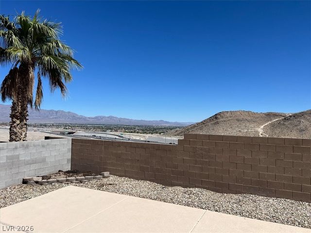 4512 Yellow Harbor Street, Las Vegas, NV 89129