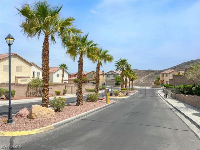 4512 Yellow Harbor Street, Las Vegas, NV 89129