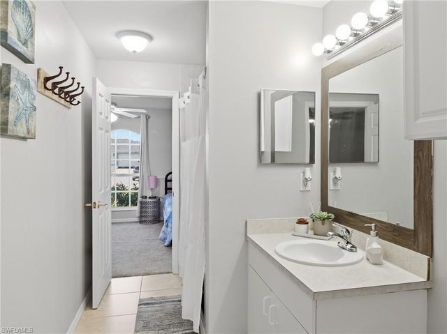 2833 NW 4th AVE, Cape Coral, FL 33993