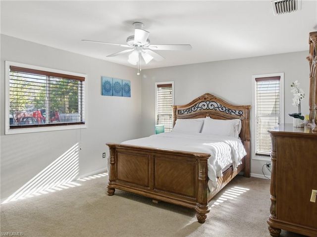 2833 NW 4th AVE, Cape Coral, FL 33993