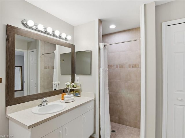 2833 NW 4th AVE, Cape Coral, FL 33993