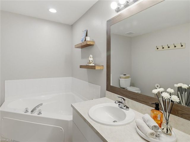 2833 NW 4th AVE, Cape Coral, FL 33993