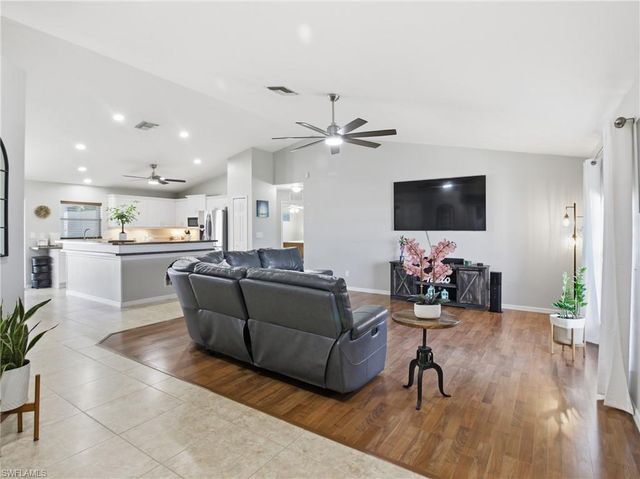 2833 NW 4th AVE, Cape Coral, FL 33993