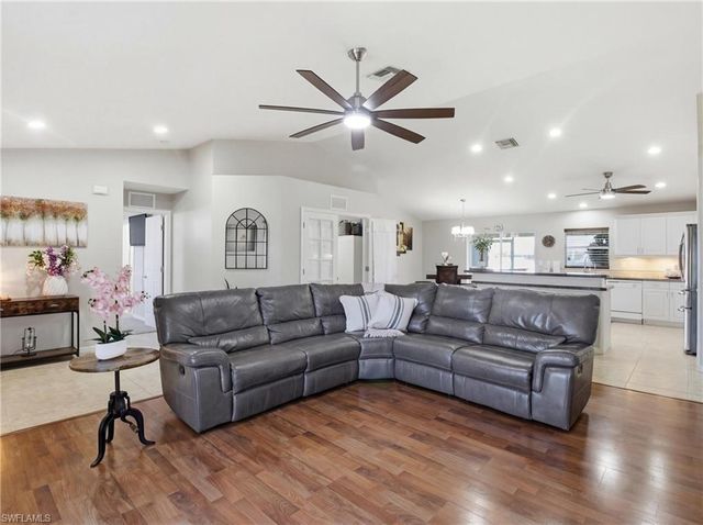 2833 NW 4th AVE, Cape Coral, FL 33993