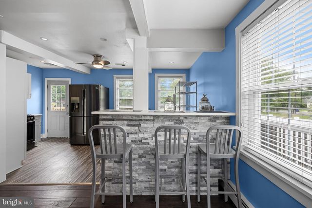 208 S GARFIELD AVE, Moorestown, NJ 08057
