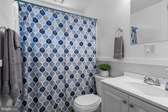 208 S GARFIELD AVE, Moorestown, NJ 08057