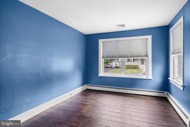 208 S GARFIELD AVE, Moorestown, NJ 08057