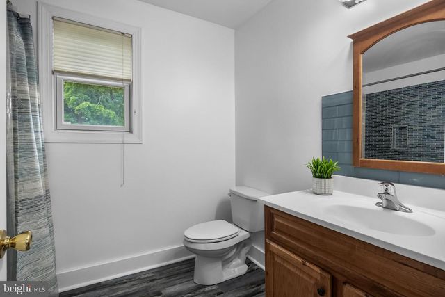 208 S GARFIELD AVE, Moorestown, NJ 08057