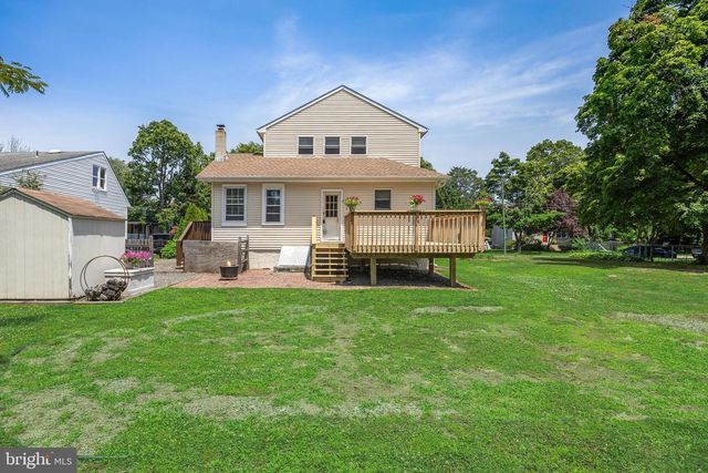 208 S GARFIELD AVE, Moorestown, NJ 08057
