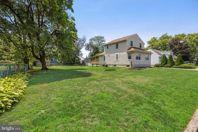 208 S GARFIELD AVE, Moorestown, NJ 08057