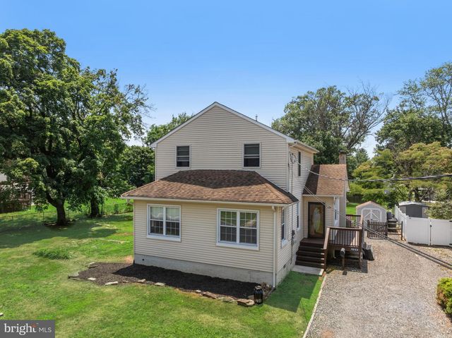 208 S GARFIELD AVE, Moorestown, NJ 08057