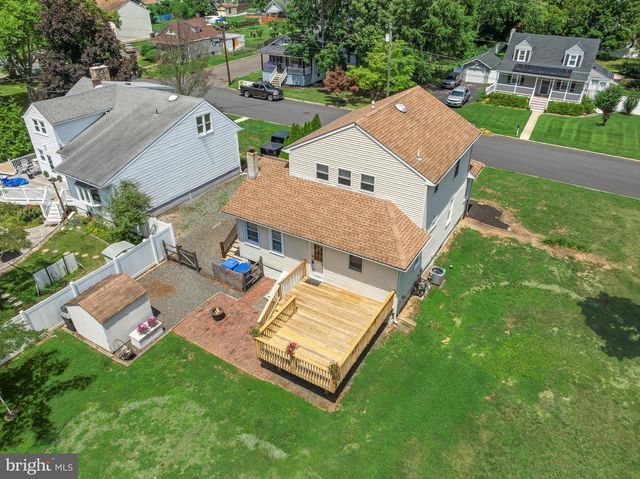 208 S GARFIELD AVE, Moorestown, NJ 08057
