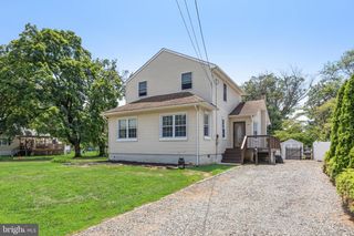 208 S GARFIELD AVE, Moorestown, NJ 08057