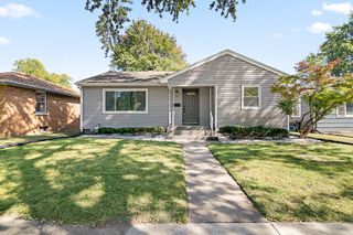 1470 S 5th Avenue, Kankakee, IL 60901