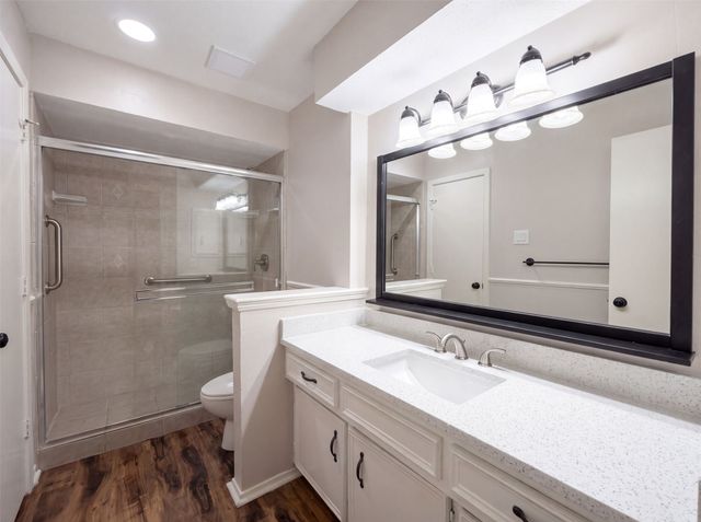 1618 Woodcrest Lane, Carrollton, TX 75006