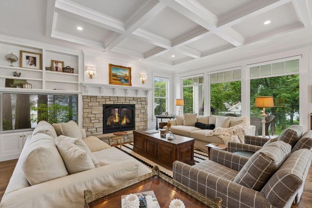 2805 Center Road, Wayzata, MN 55391