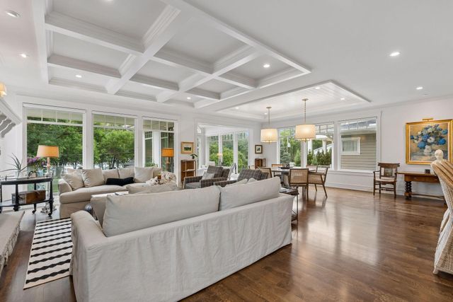 2805 Center Road, Wayzata, MN 55391