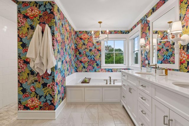 2805 Center Road, Wayzata, MN 55391