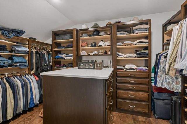2805 Center Road, Wayzata, MN 55391