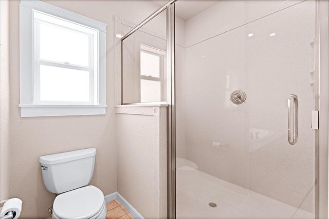103 Greenmoor Drive, Eagle Point, OR 97524