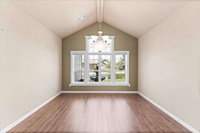 103 Greenmoor Drive, Eagle Point, OR 97524