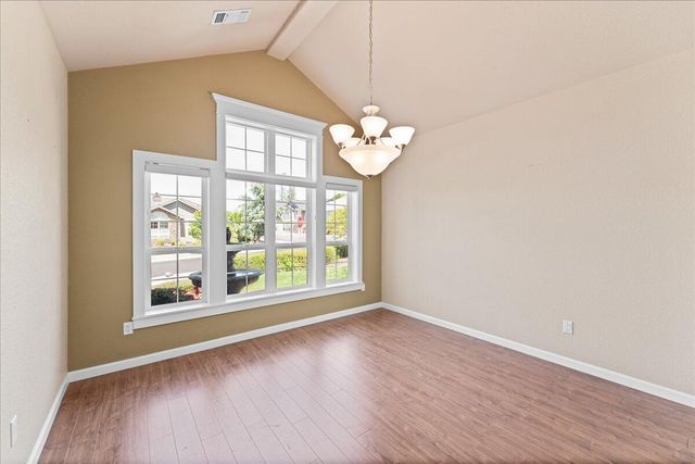 103 Greenmoor Drive, Eagle Point, OR 97524
