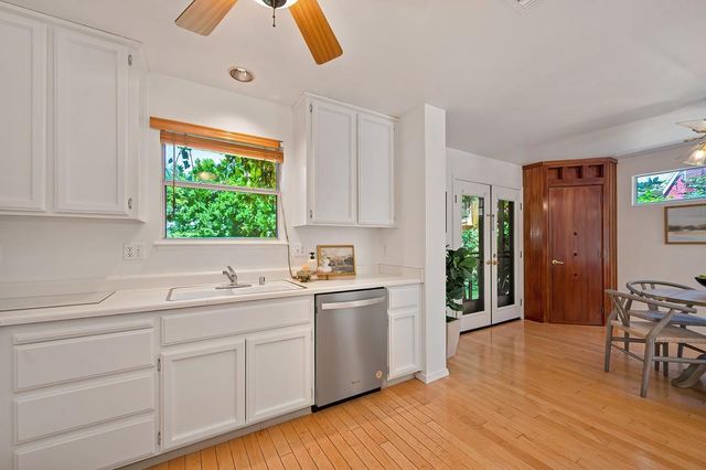2004 5th St, Sacramento, CA 95818