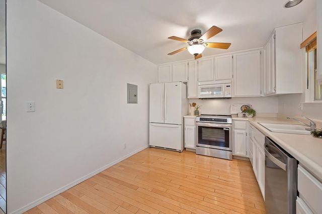 2004 5th St, Sacramento, CA 95818