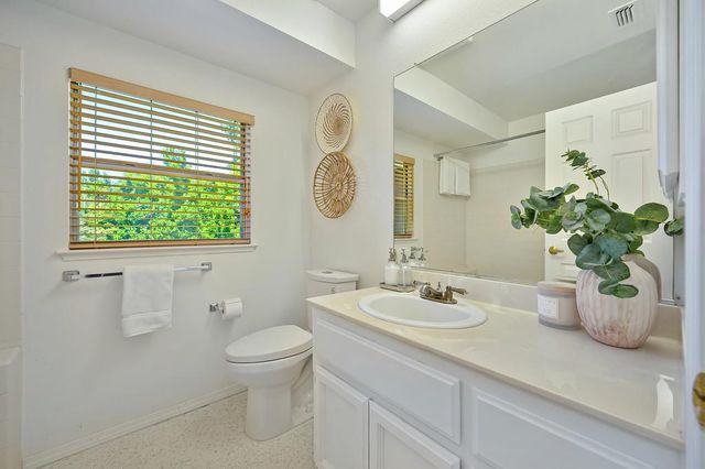 2004 5th St, Sacramento, CA 95818
