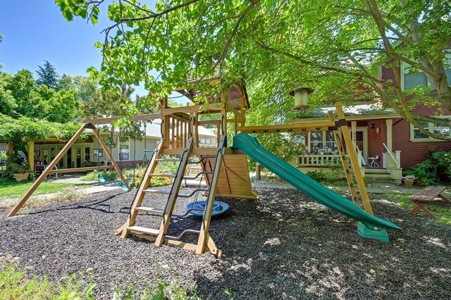 2004 5th St, Sacramento, CA 95818